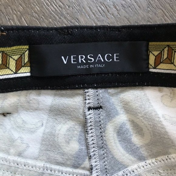 VERSACE Renaissance Print Denim Shorts - Picture 10 of 13